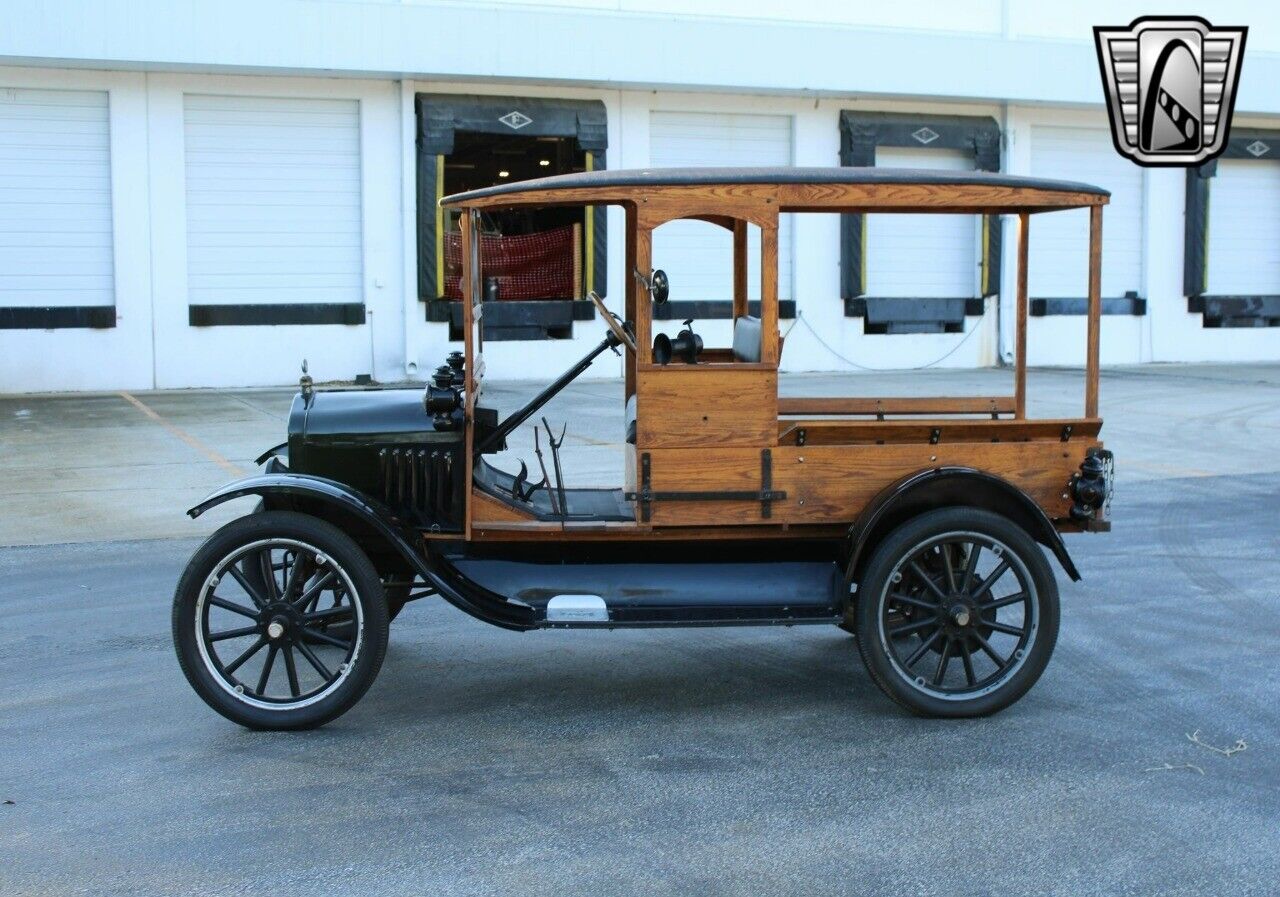 Ford-Model-T-Cabriolet-1917-5