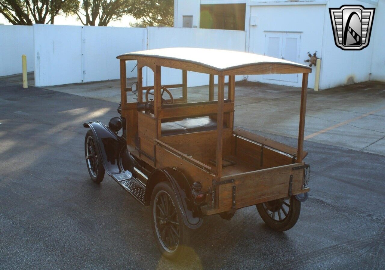 Ford-Model-T-Cabriolet-1917-6