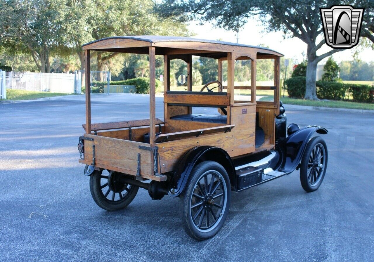 Ford-Model-T-Cabriolet-1917-8