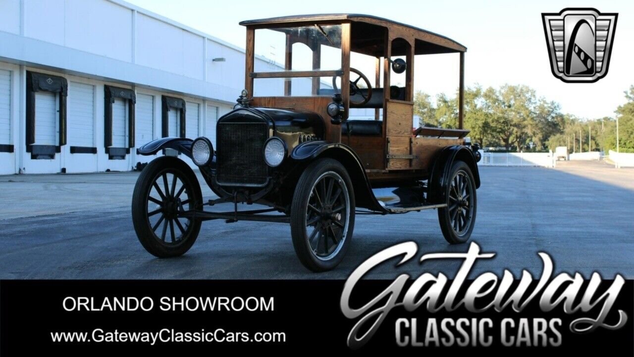 Ford-Model-T-Cabriolet-1917