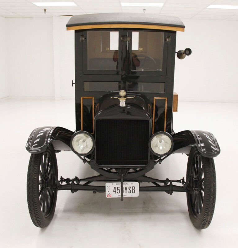 Ford-Model-T-Pickup-1921-6