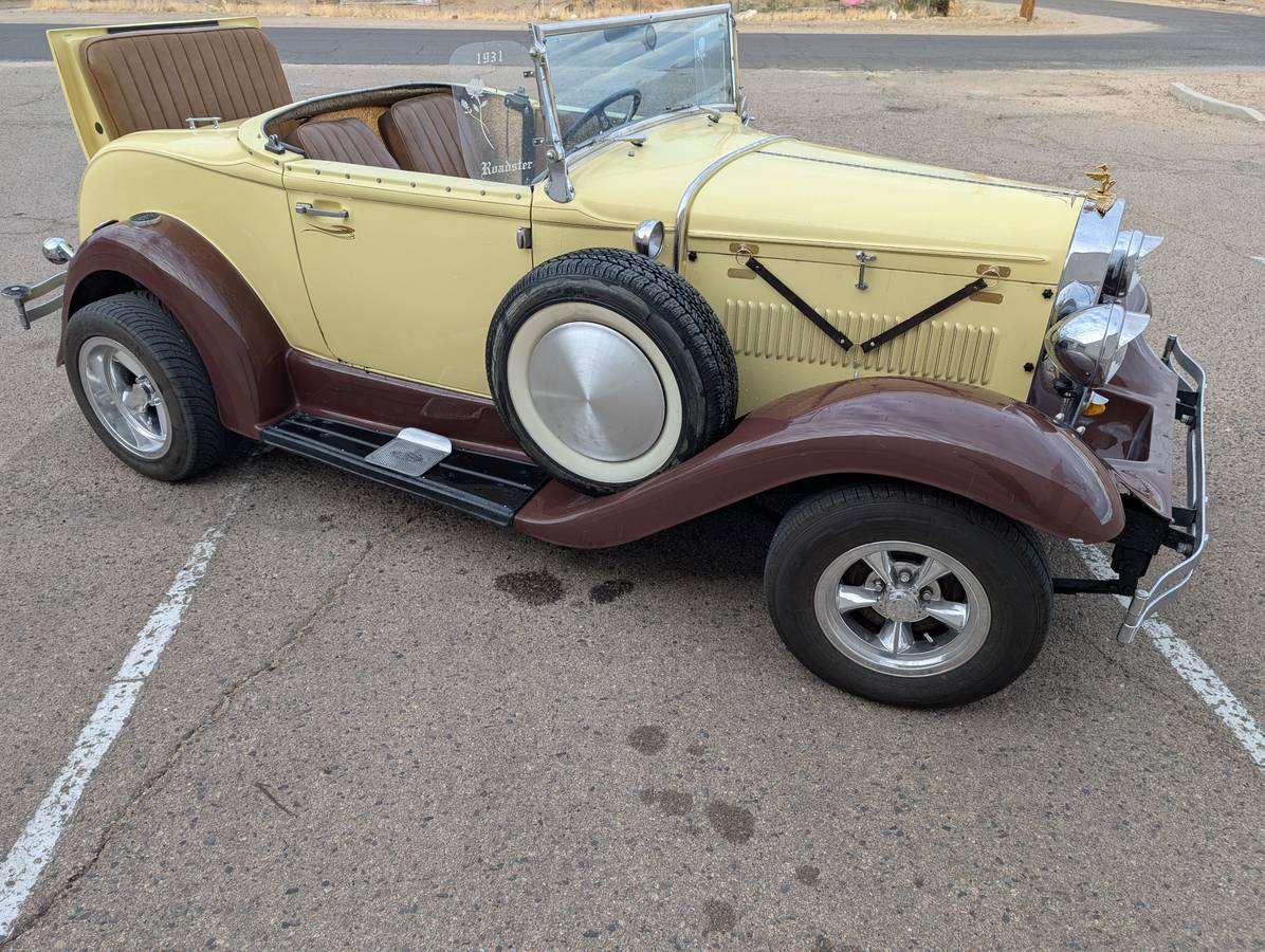 Ford-Model-a-roadster-replica-1931-1