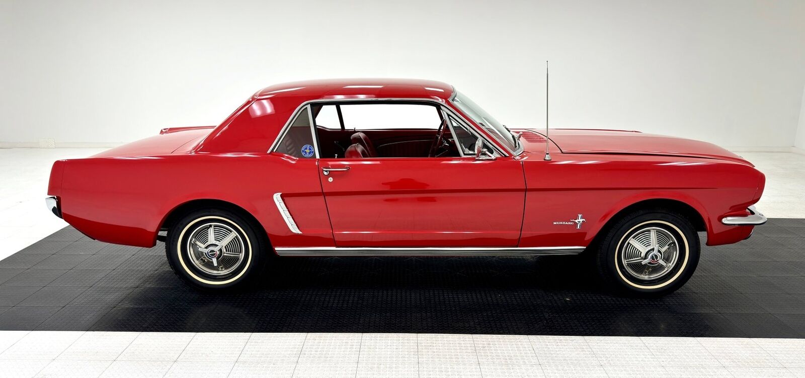 Ford-Mustang-1965-5