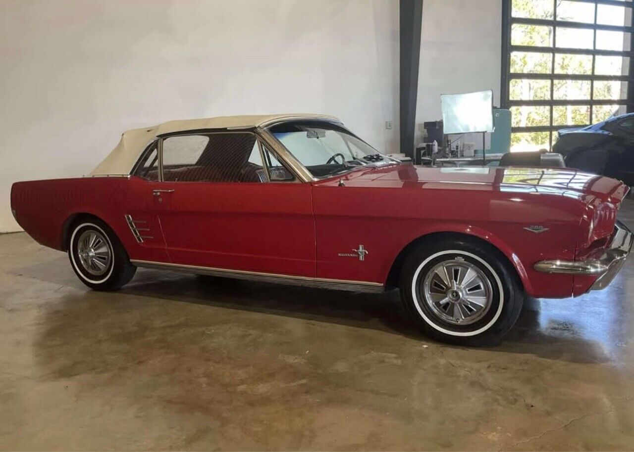 Ford-Mustang-1966-3