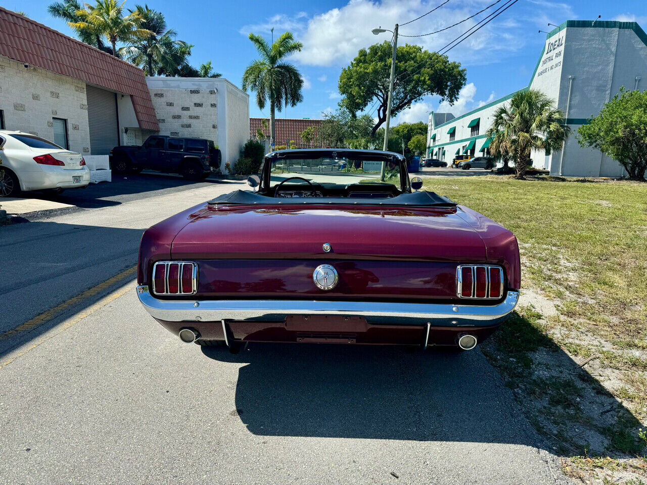 Ford-Mustang-1966-3