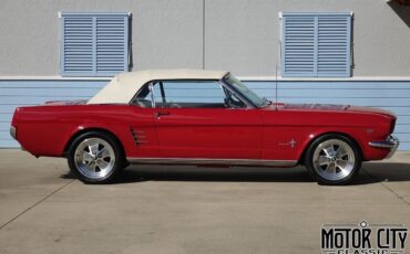 Ford-Mustang-1966-3