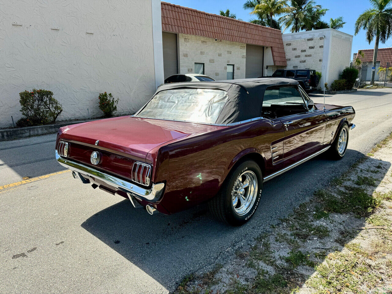 Ford-Mustang-1966-38