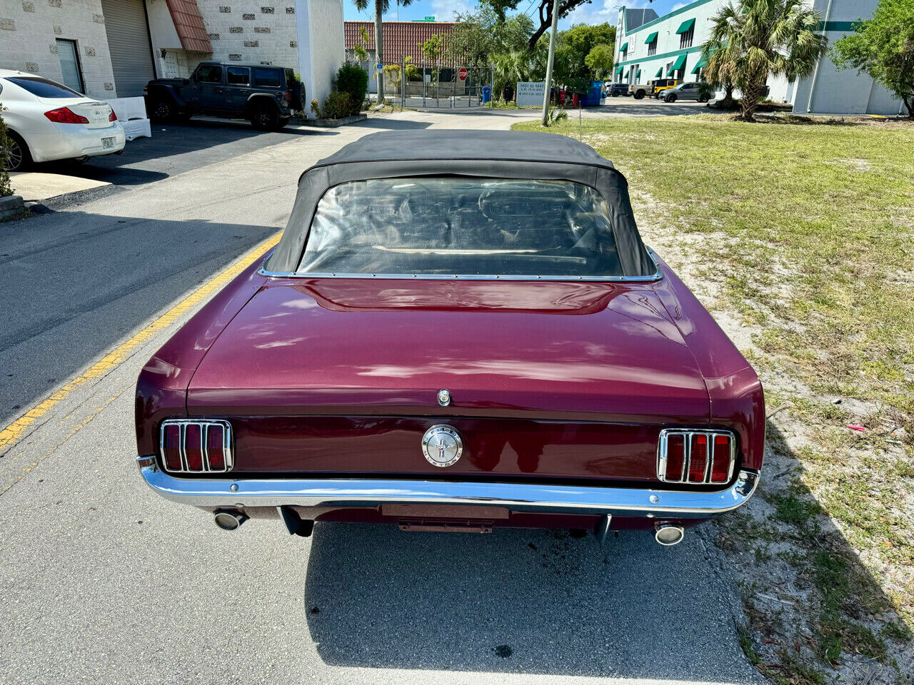 Ford-Mustang-1966-39