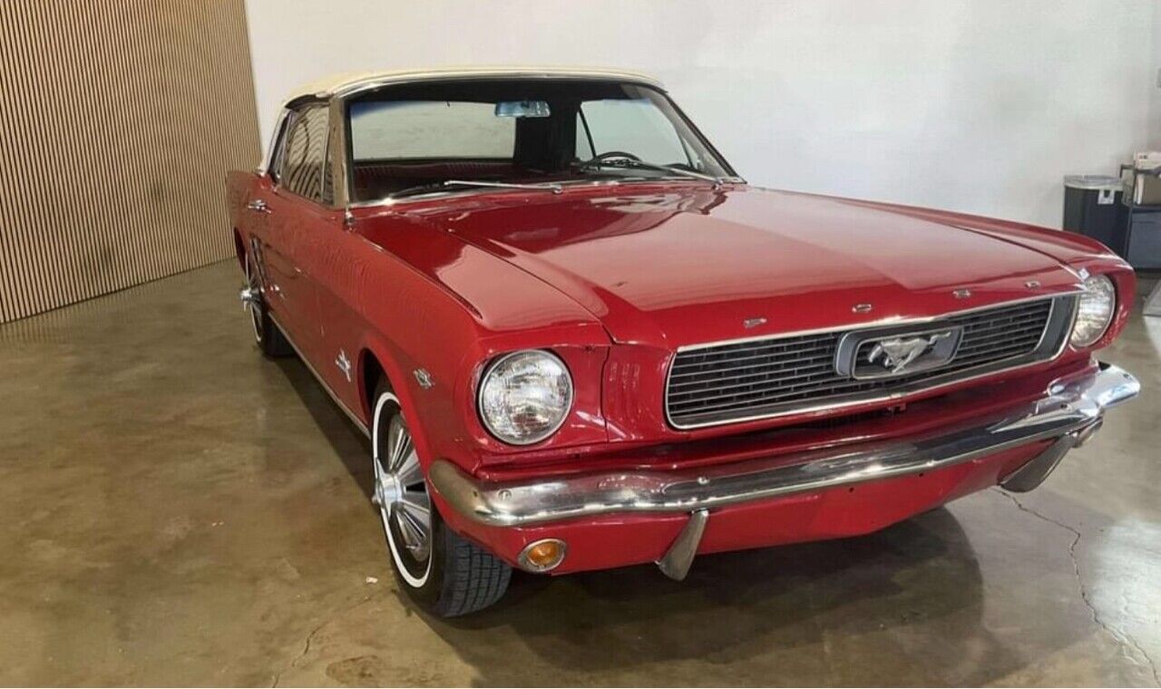 Ford-Mustang-1966-4