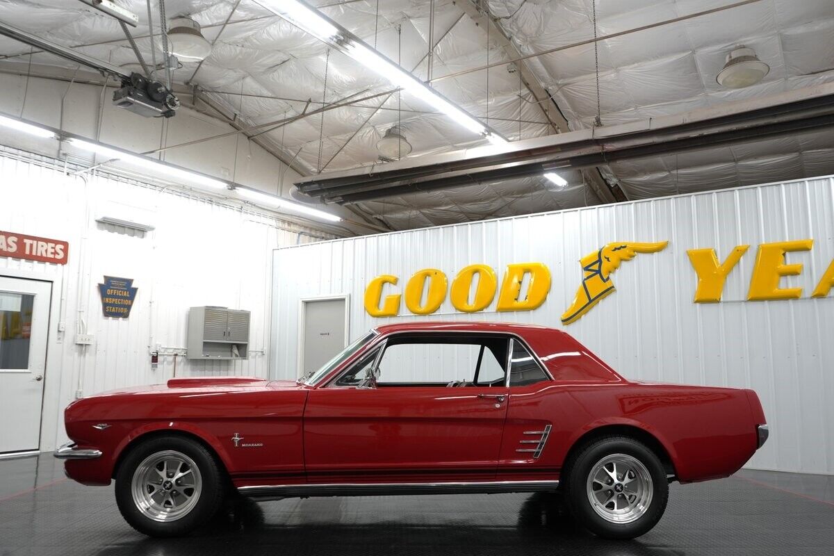 Ford-Mustang-1966-5