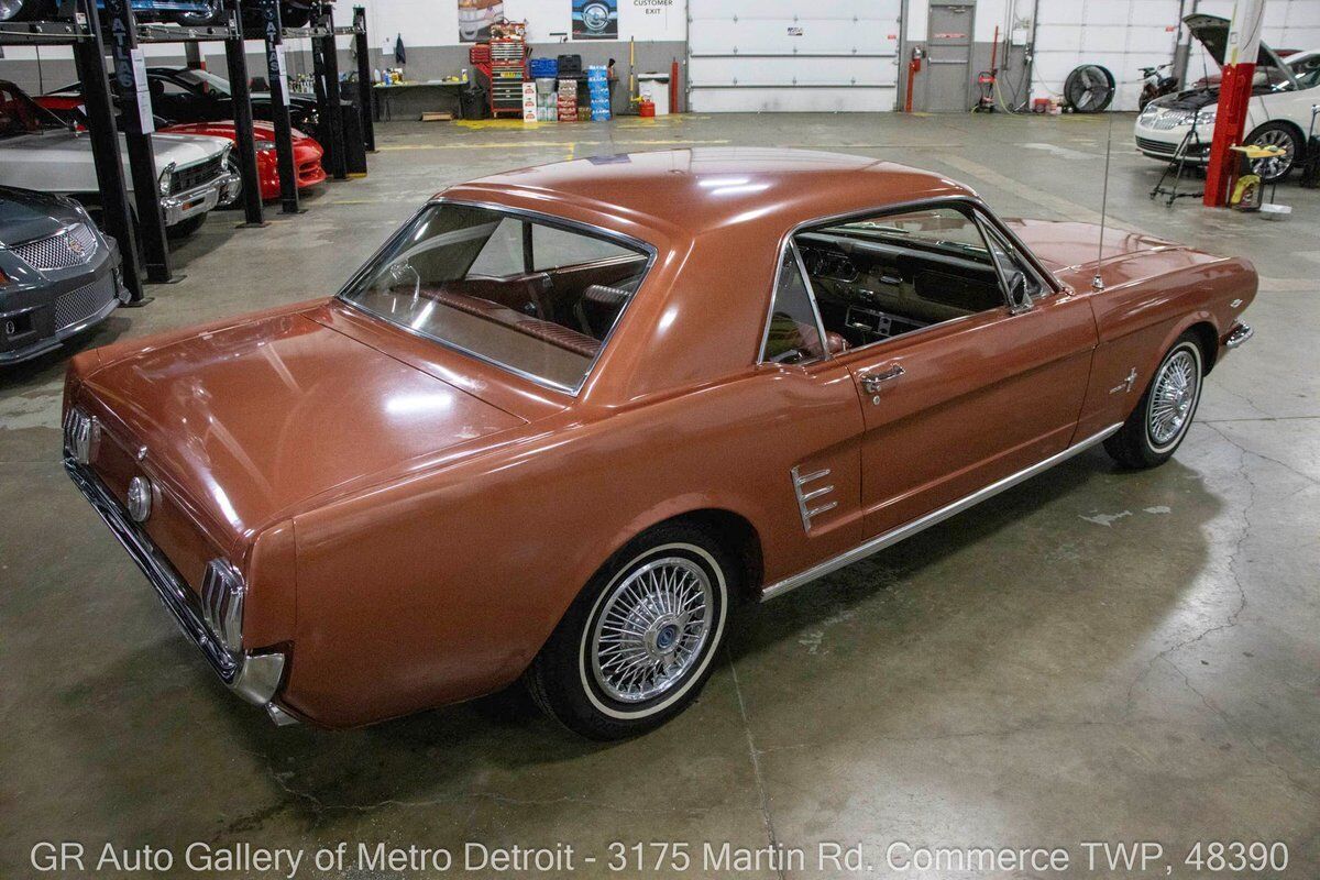 Ford-Mustang-1966-6