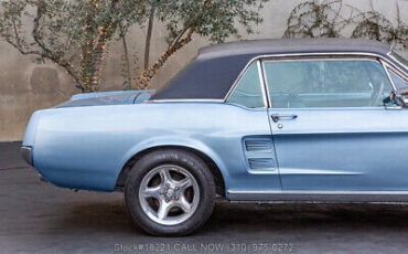 Ford-Mustang-1967-10