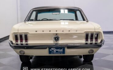 Ford-Mustang-1967-10