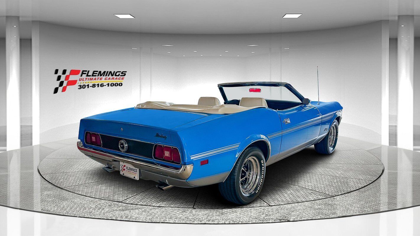 Ford-Mustang-1972-3