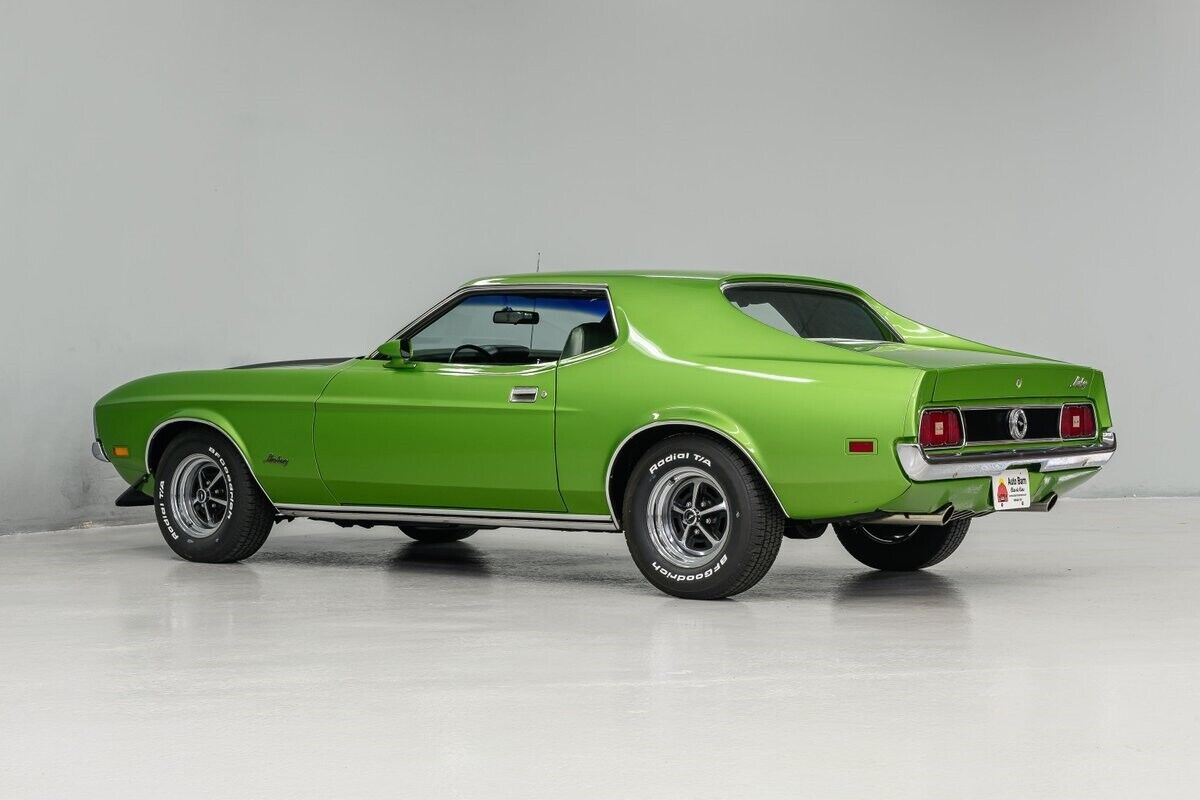 Ford-Mustang-1972-3