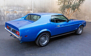 Ford-Mustang-1972-4