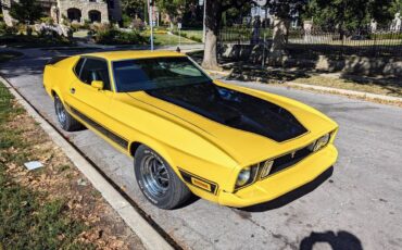 Ford-Mustang-1973-1