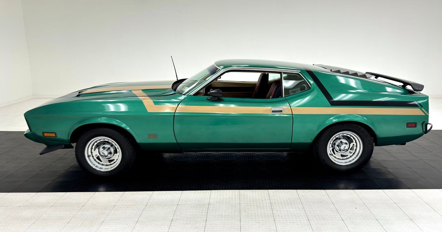 Ford-Mustang-1973-1