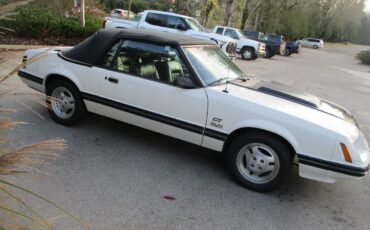 Ford-Mustang-1983-8