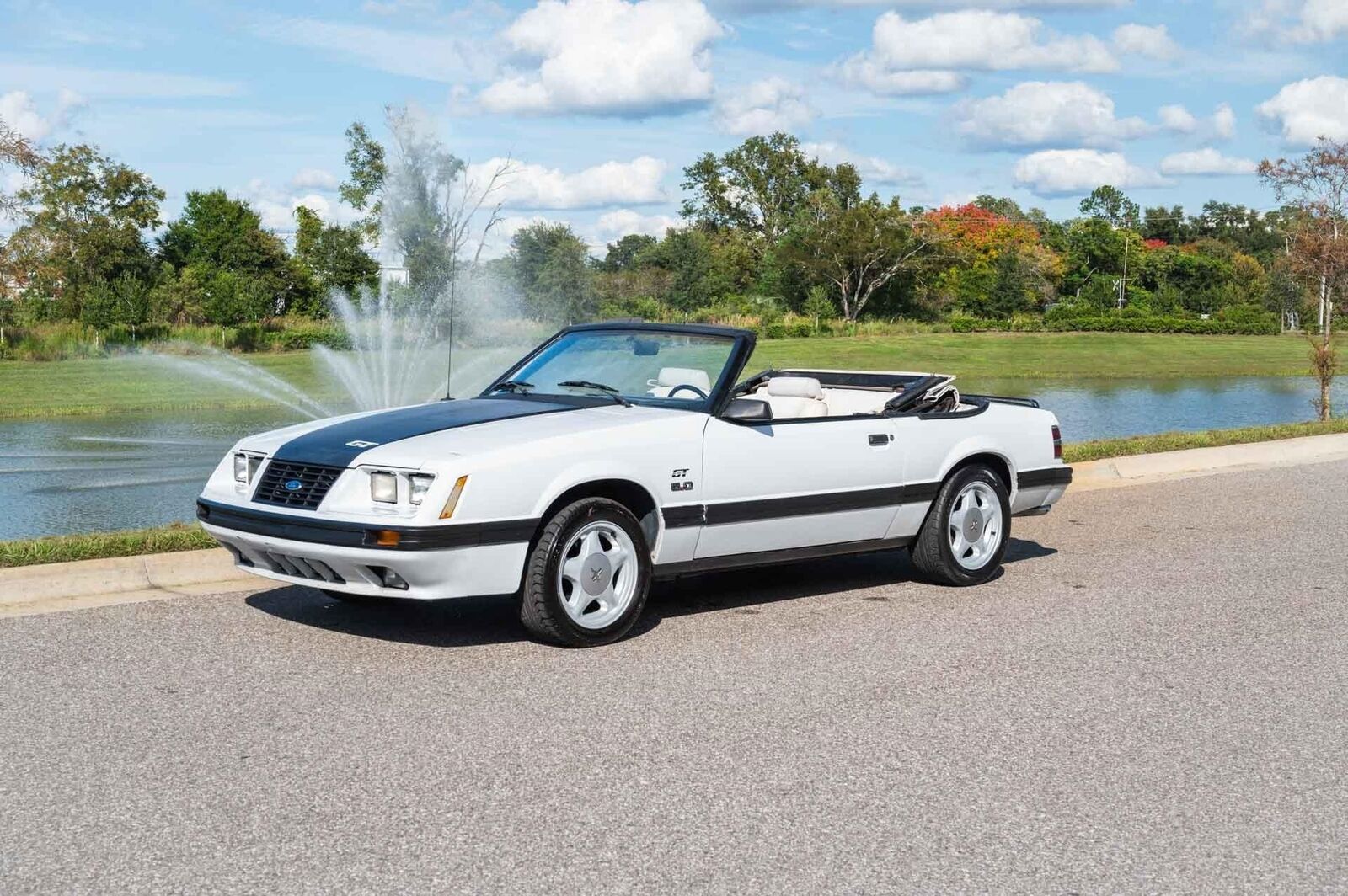 Ford Mustang  1984 à vendre