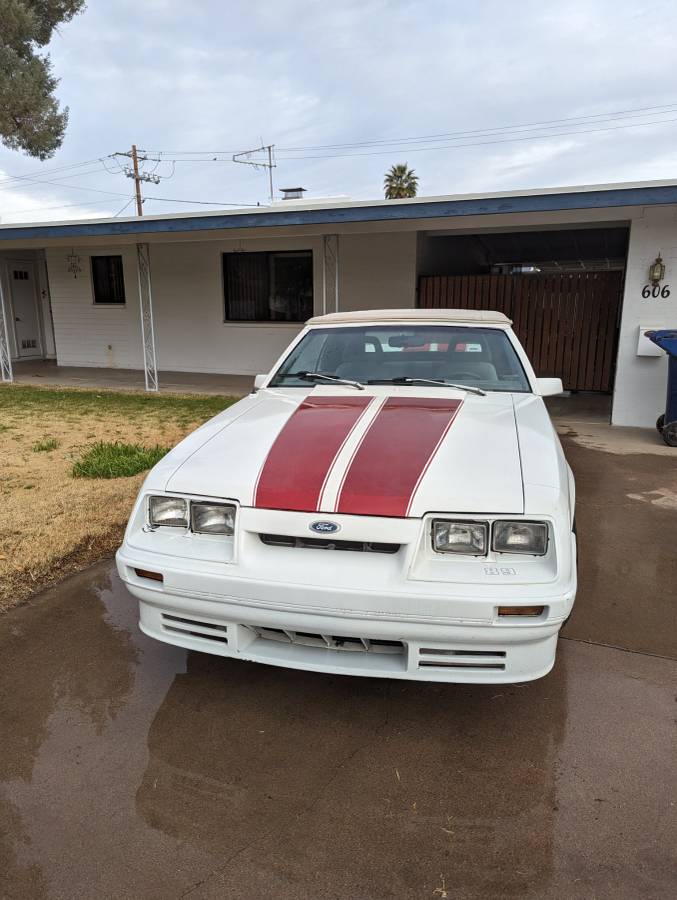 Ford-Mustang-1985-2