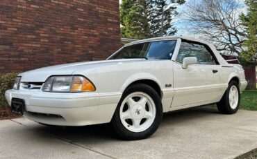 Ford-Mustang-1993-1