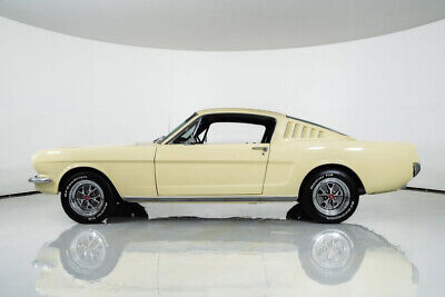 Ford-Mustang-Cabriolet-1965-6