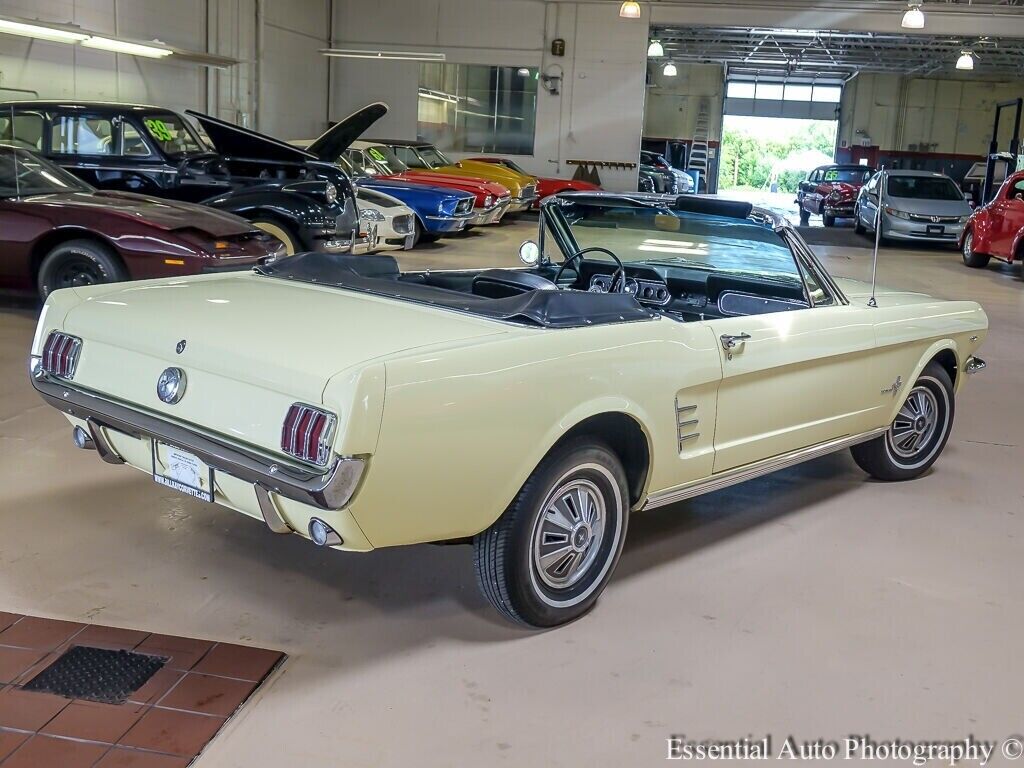 Ford-Mustang-Cabriolet-1966-10