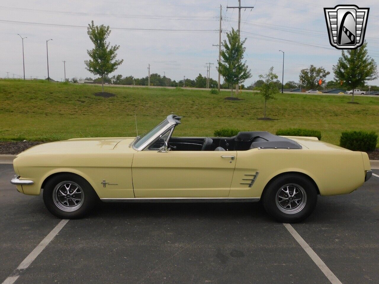 Ford-Mustang-Cabriolet-1966-2