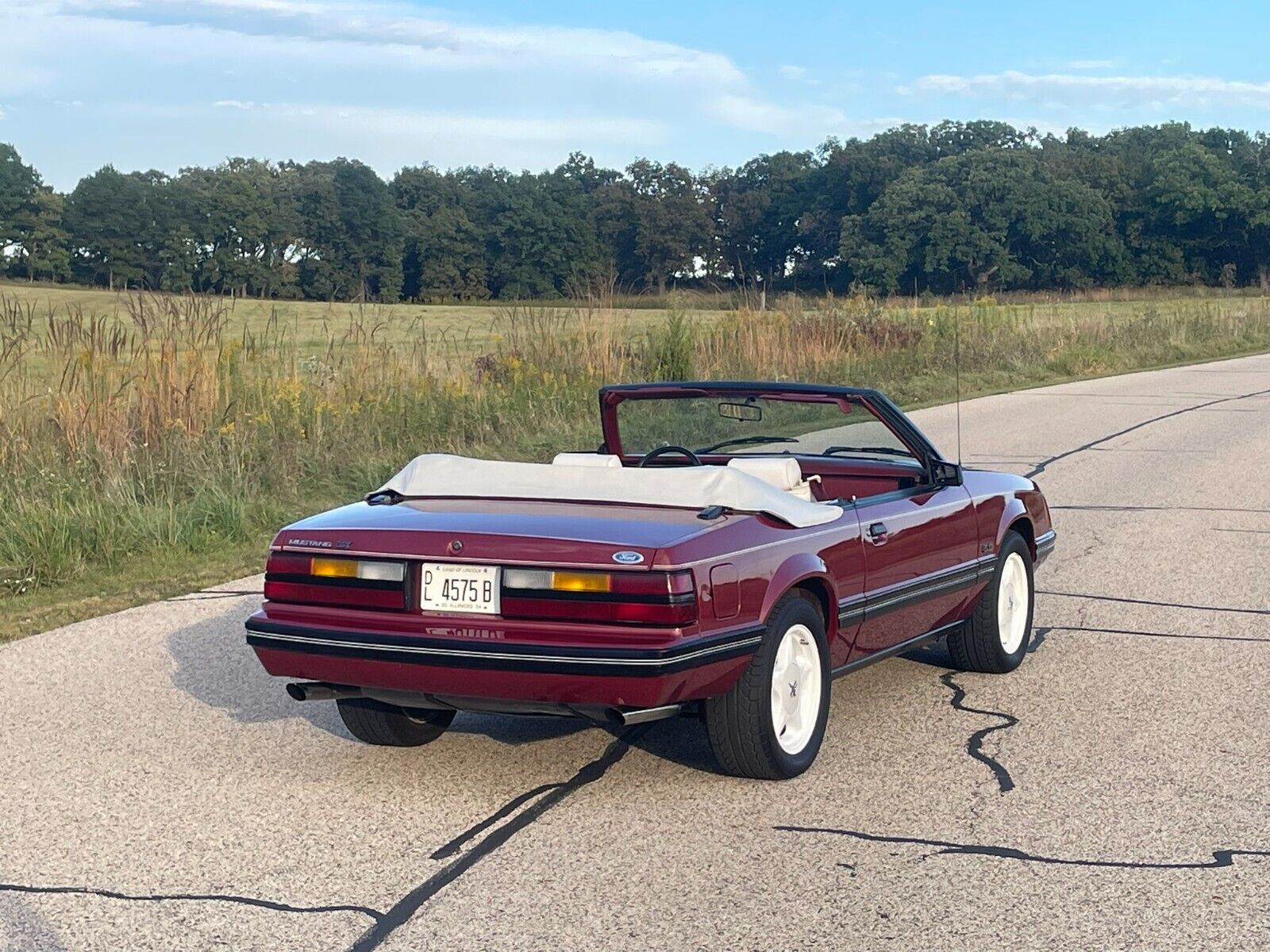 Ford-Mustang-Cabriolet-1984-1