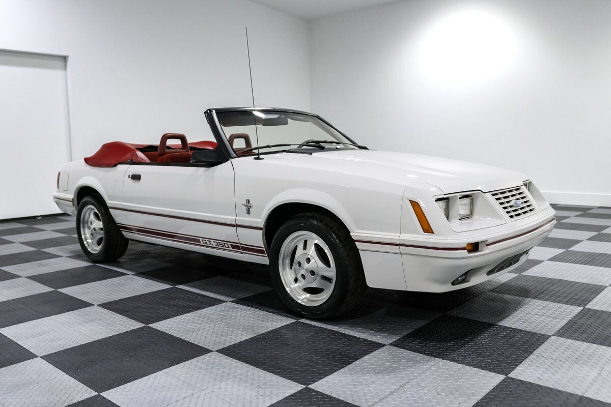 Ford Mustang Cabriolet 1984 à vendre