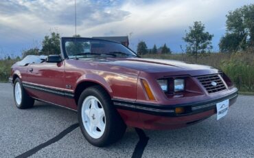 Ford-Mustang-Cabriolet-1984-5