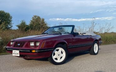 Ford-Mustang-Cabriolet-1984-9