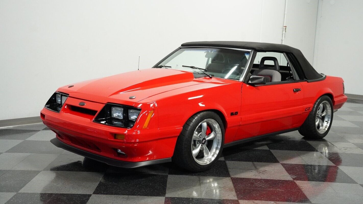 Ford-Mustang-Cabriolet-1986-6