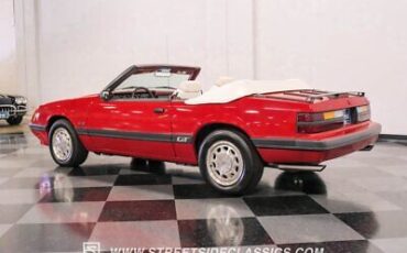 Ford-Mustang-Cabriolet-1986-7