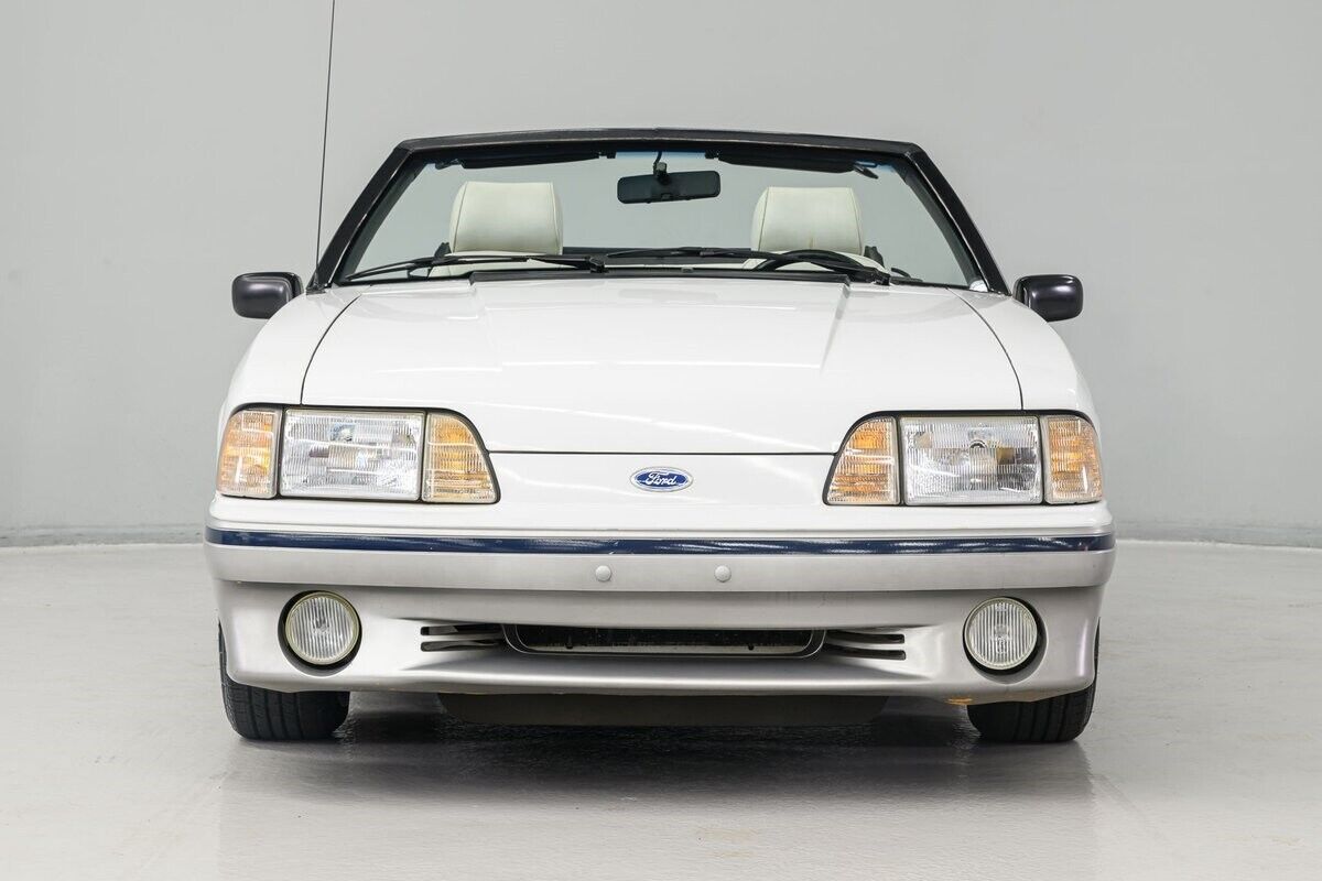 Ford-Mustang-Cabriolet-1988-4