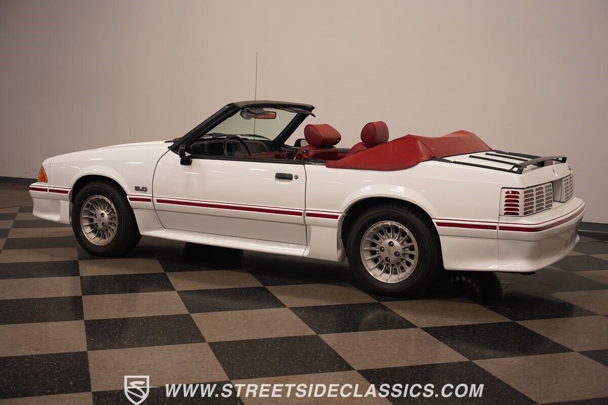 Ford-Mustang-Cabriolet-1989-10