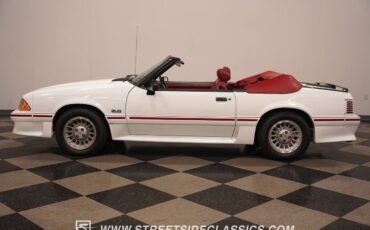 Ford-Mustang-Cabriolet-1989-2