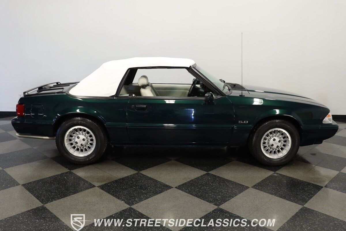 Ford-Mustang-Cabriolet-1990-12