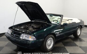 Ford-Mustang-Cabriolet-1990-28