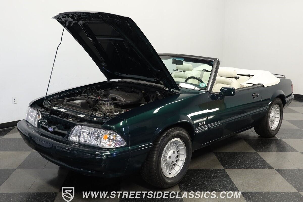 Ford-Mustang-Cabriolet-1990-28