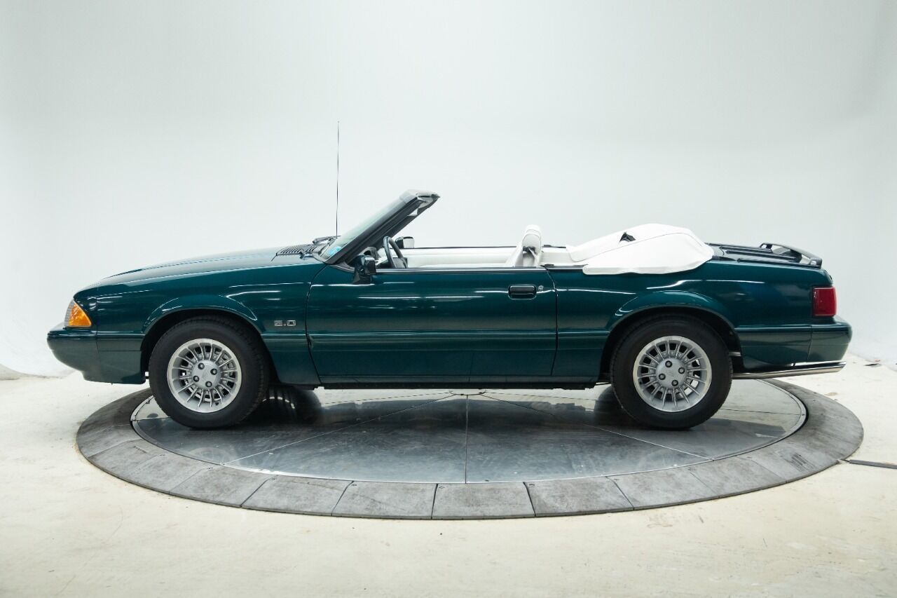 Ford-Mustang-Cabriolet-1990-4