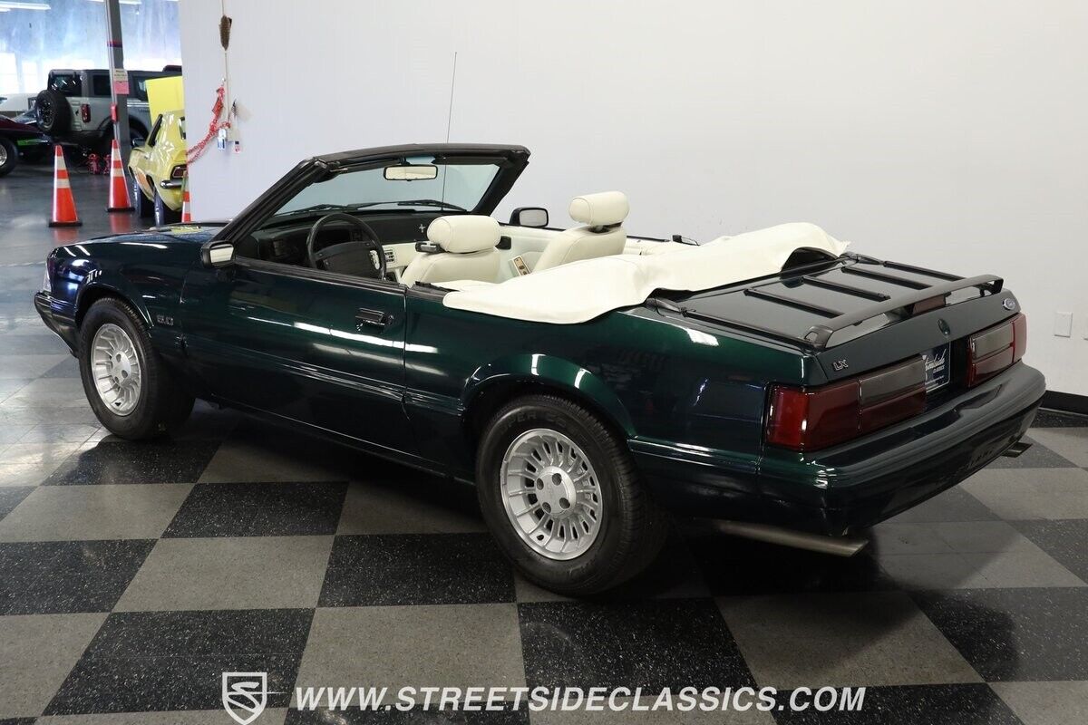 Ford-Mustang-Cabriolet-1990-6