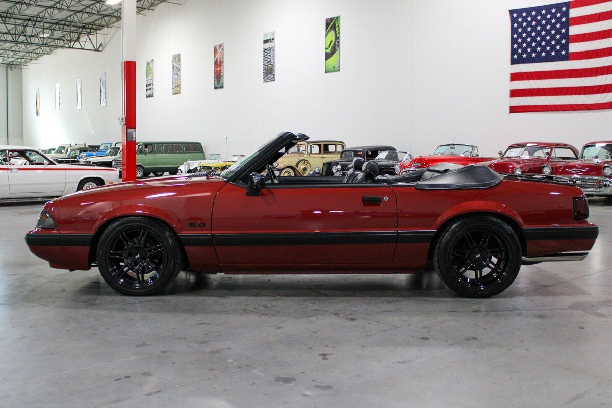 Ford-Mustang-Cabriolet-1991-1