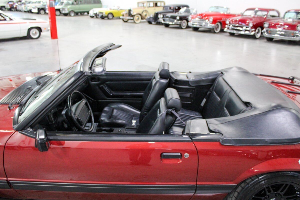 Ford-Mustang-Cabriolet-1991-9