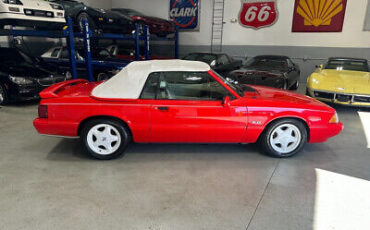 Ford-Mustang-Cabriolet-1992-10