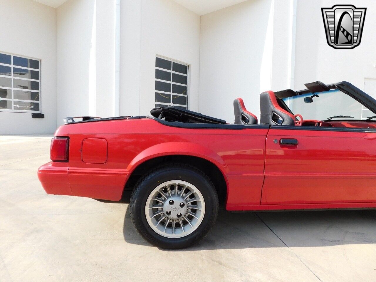 Ford-Mustang-Cabriolet-1992-11