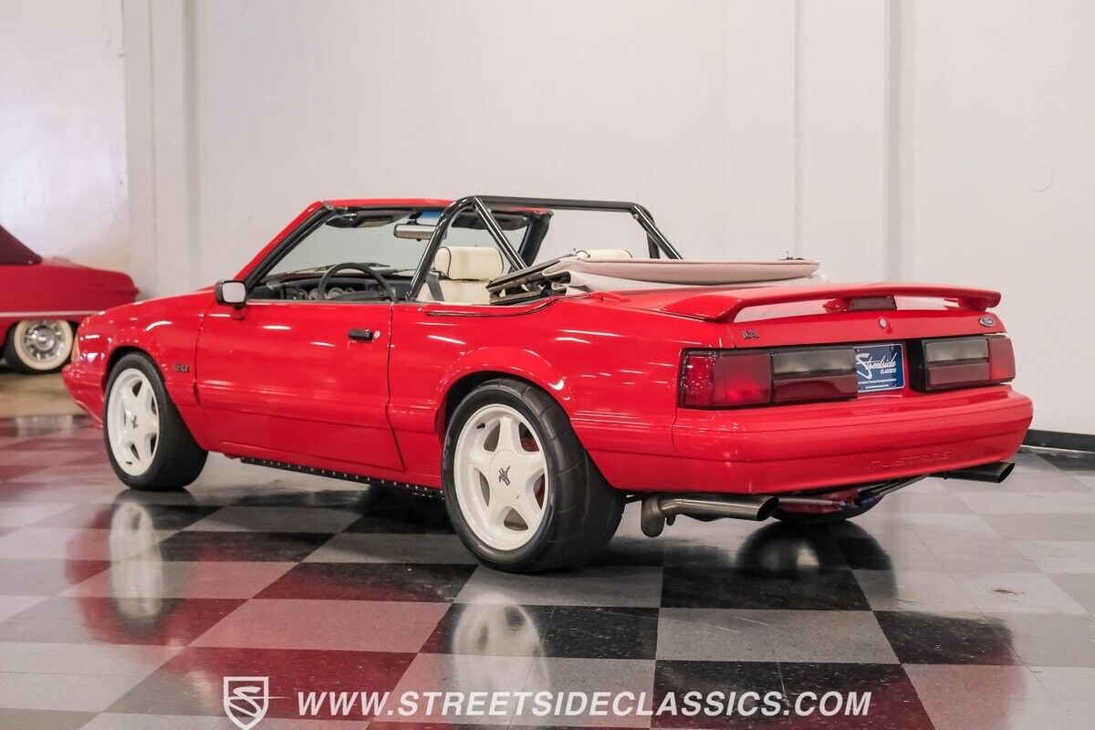 Ford-Mustang-Cabriolet-1992-7