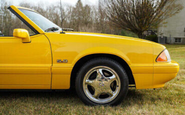 Ford-Mustang-Cabriolet-1993-10