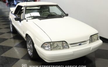 Ford-Mustang-Cabriolet-1993-14